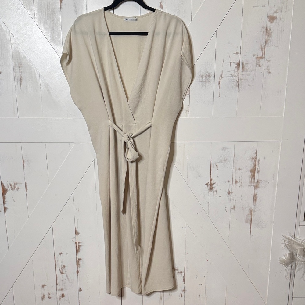 Zara Cream V Neck Tie Waist Midi Dress - Picture 3 of 10
